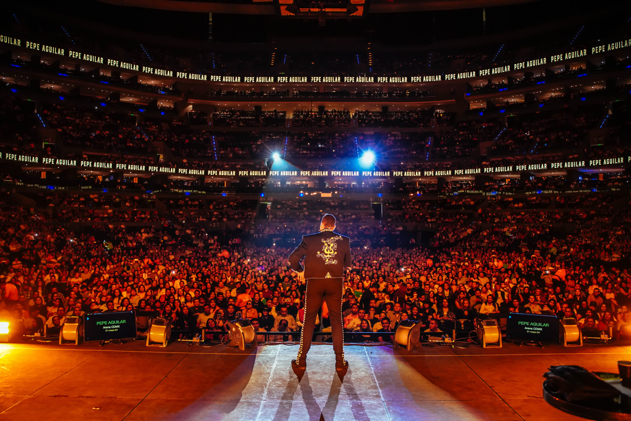 PEPE AGUILAR DESLUMBRA EN LA ARENA CDMX CON NUEVO ESPECTÁCULO
