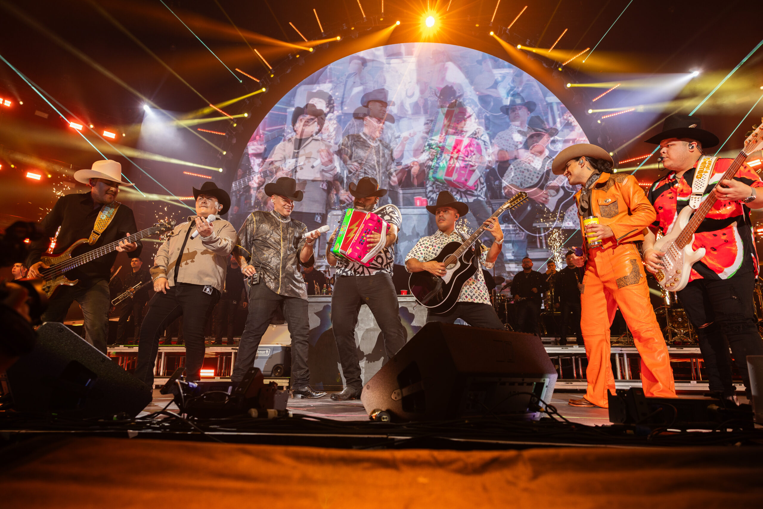 GRUPO FIRME: IMPACTO CULTURAL EN PUERTO RICO CON DOS SOLD OUTS